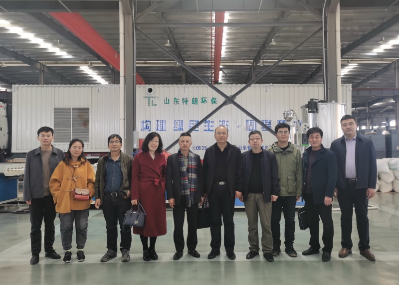 3月29日,民盟烟台市委会第二期“盟心论坛”——科技进企业活动1.jpg